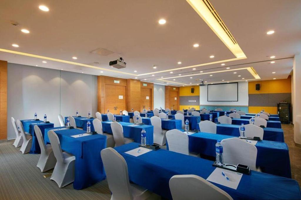 Holiday Inn Express Handan East By Ihg Exterior foto